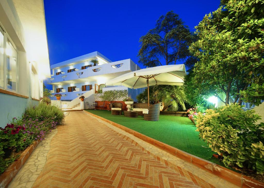 Iris Hotel Forio di Ischia Exteriör bild